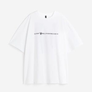 “I am not weird everyone else is” oversized t-shirt | Size - M | H&M | White |